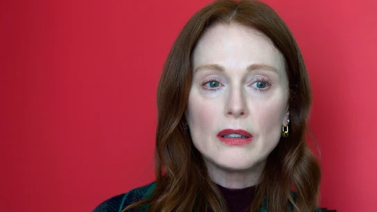 Julianne Moore en La habitación de al lado Julianne Moore en La habitación de al lado