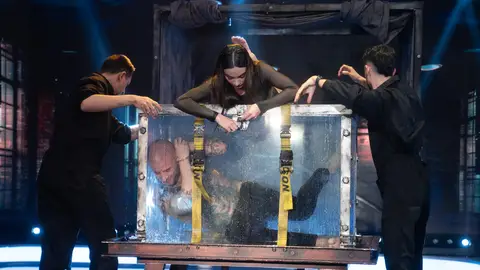 ¿Ilusión o realidad? Darcy Oake deja sin palabras a Leo Harlem ¿Ilusión o realidad? Darcy Oake deja sin palabras a Leo Harlem