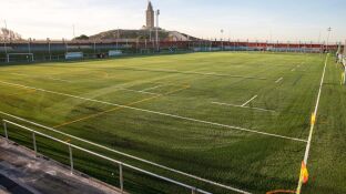 Campo en el que una &aacute;rbitra de 13 a&ntilde;os denuncia que fue acosada en el campo: &ldquo;Hicieron un juego psicol&oacute;gico con ella muy cruel&rdquo;