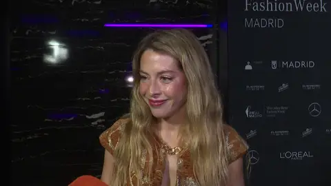 Belén Écija atendiendo a los medios Belén Écija atendiendo a los medios