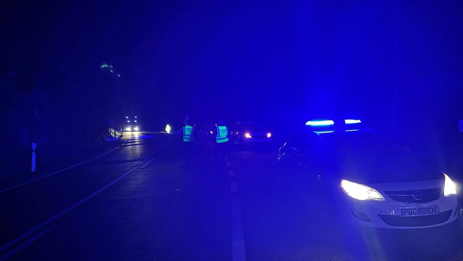 Cuatro heridos al precipitarse un helicóptero militar cerca de la N-111 en término municipal de Nestares (La Rioja) Cuatro heridos al precipitarse un helicóptero militar cerca de la N-111 en término municipal de Nestares (La Rioja)