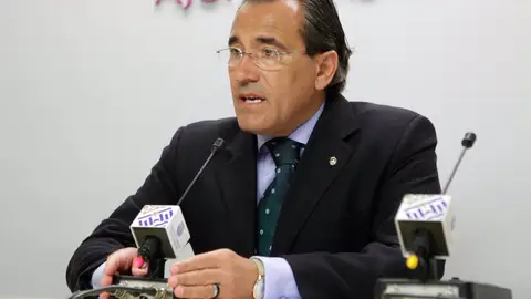 Hallan muerto de un tiro al exalcalde de Gandia (Valencia) Arturo Torró Hallan muerto de un tiro al exalcalde de Gandia (Valencia) Arturo Torró