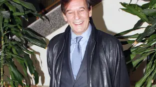 Tony Isbert Tony Isbert
