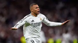 Mbappé festeja su primer gol al City en el Bernabéu Mbappé festeja su primer gol al City en el Bernabéu