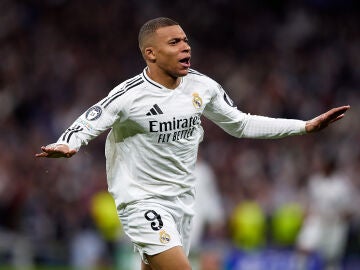 Mbappé festeja su primer gol al City en el Bernabéu