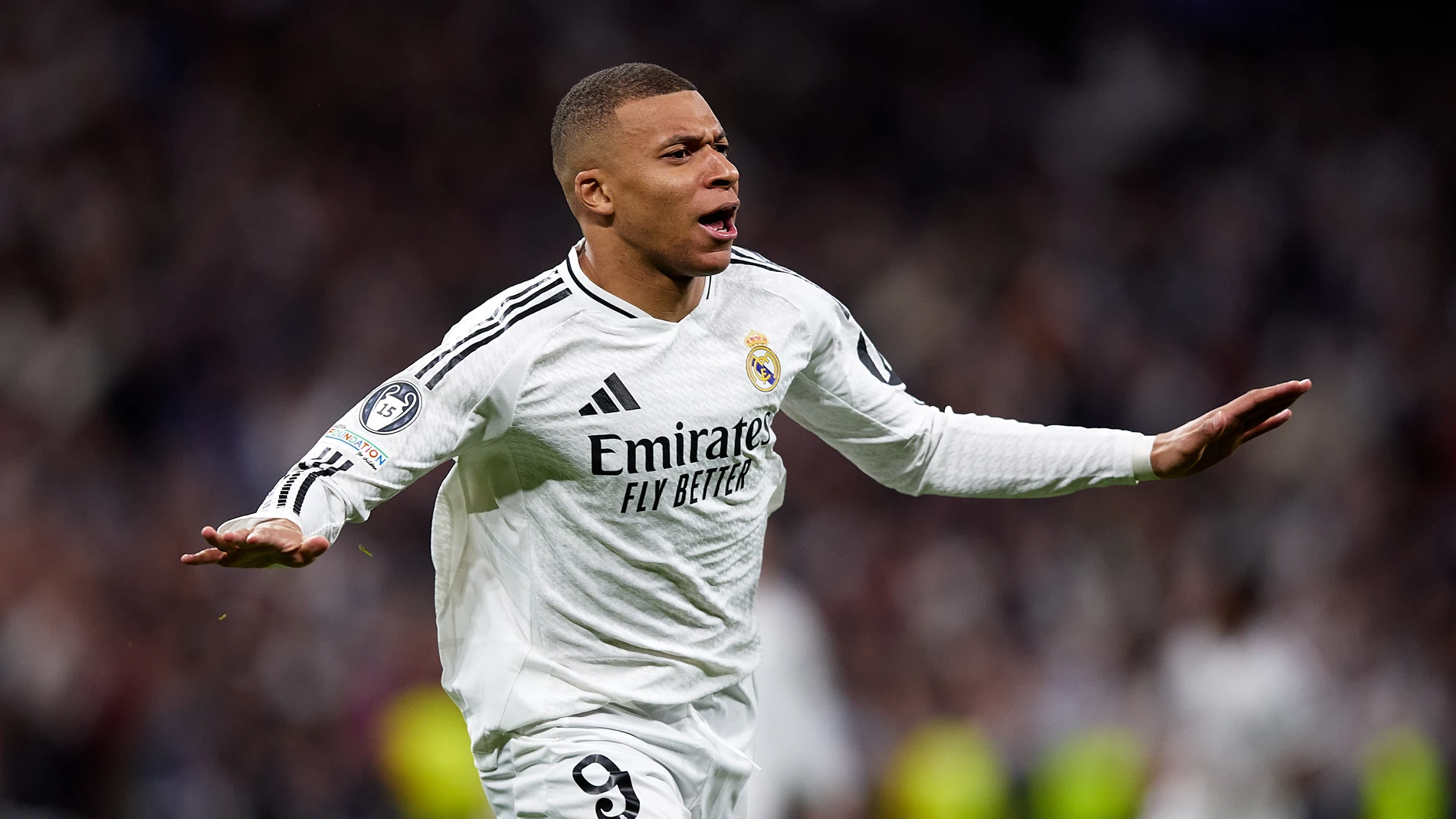 Mbappé festeja su primer gol al City en el Bernabéu Mbappé festeja su primer gol al City en el Bernabéu