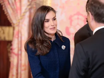 Reina Letizia recibiendo al presidente de Egipto Reina Letizia recibiendo al presidente de Egipto