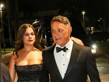 Manuela Sánchez y Alejandro Sanz Manuela Sánchez y Alejandro Sanz