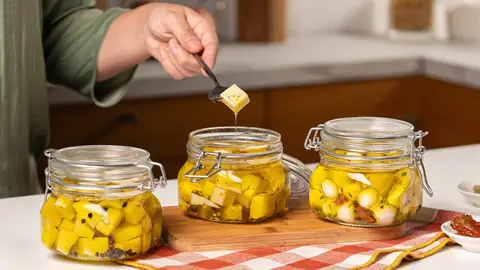 El queso y la fruta, dos grandes alimentos para tentadoras recetas de reaprovechamiento El queso y la fruta, dos grandes alimentos para tentadoras recetas de reaprovechamiento