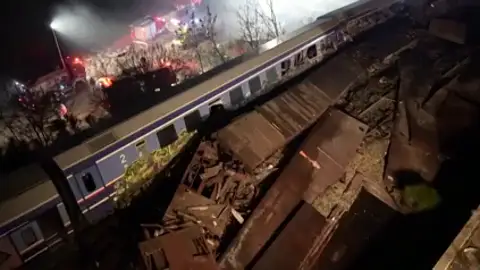 Mueren 57 personas en un accidente en Grecia Efemérides de hoy 28 de febrero de 2025: Mueren 57 personas en un accidente en Grecia