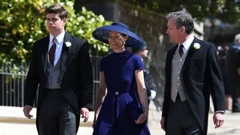 Arthur Chatto y sus padres, Sarah y Daniel, en la boda del príncipe Enrique y Meghan Markle Arthur Chatto y sus padres, Sarah y Daniel, en la boda del príncipe Enrique y Meghan Markle