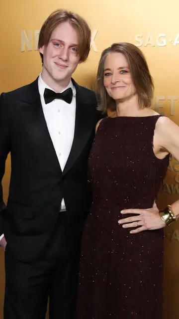 Jodie Foster y su hijo Charlie Foster Jodie Foster y su hijo Charlie Foster