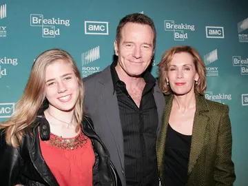 Bryan Cranston con su mujer y su hija, Taylor Dearden Bryan Cranston con su mujer y su hija, Taylor Dearden