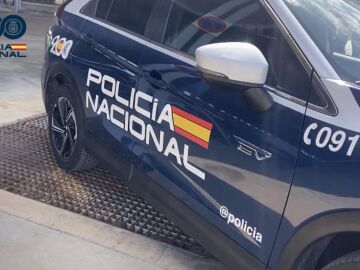  Intoxicados tres policías nacionales tras comer "por error" unas gominolas impregnadas con droga