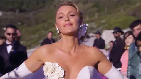 Blake Lively en Otro pequeño favor Blake Lively en Otro pequeño favor