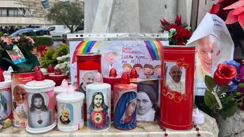 Última hora del estado de salud del papa Francisco: El Pontífice continúa grave pero no ha vuelto a sufrir crisis respiratoria Última hora del estado de salud del papa Francisco: El Pontífice continúa grave pero no ha vuelto a sufrir crisis respiratoria