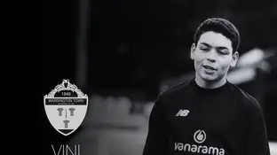 El futbolista brasileño Vini Desouza El futbolista brasileño Vini Desouza