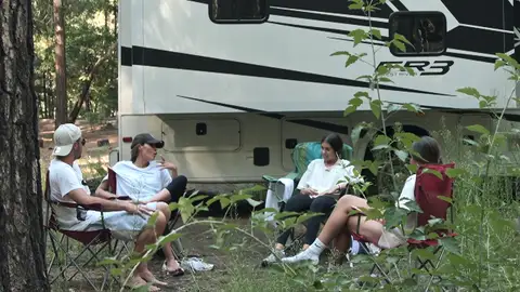 Joaquín, decepcionado con su familia tras el fracaso de la caminata: “Si has andado un minuto ¡y te has sentado!” Joaquín, decepcionado con su familia tras el fracaso de la caminata: “Si has andado un minuto ¡y te has sentado!”
