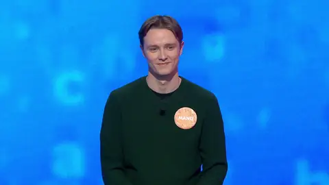 “Es una pena”: El poema más tierno de Manu para despedirse de los invitados de Pasapalabra “Es una pena”: El poema más tierno de Manu para despedirse de los invitados de Pasapalabra