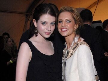 Michelle Trachtenberg y Sarah Michelle Gellar