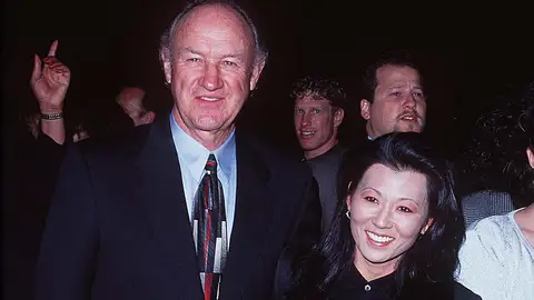 Gene Hackman junto a su mujer, Betsy Arakawa Gene Hackman junto a su mujer, Betsy Arakawa