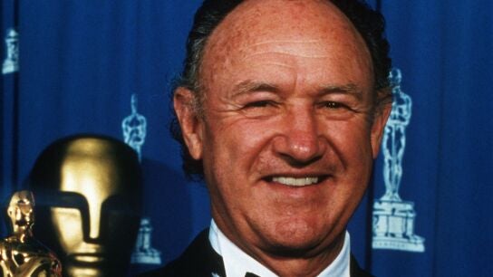 El actor Gene Hackman tras ganar el Oscar