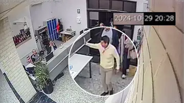 Carlos Mazón entrando al Cecopi el día de la dana Carlos Mazón entrando al Cecopi el día de la dana