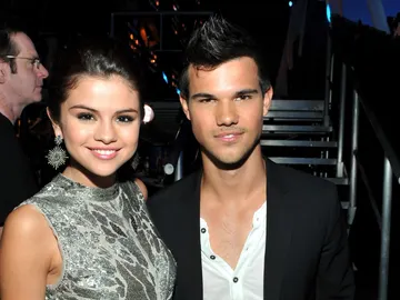 Selena Gomez y Taylor Lautner  Selena Gomez y Taylor Lautner