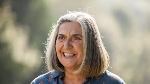 Ane Gabarain da vida a Carmen en Ángela: "Mantiene la antena de madre" Ane Gabarain da vida a Carmen en Ángela: "Mantiene la antena de madre"