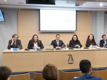 Ponentes de ISMS Forum, Consejo de la Abogacía Española, ENATIC, Fundación ESYS, ENATIC y ICMedia Ponentes de ISMS Forum, Consejo de la Abogacía Española, ENATIC, Fundación ESYS, ENATIC y ICMedia