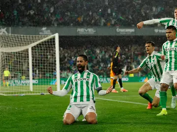 Isco celebra el gol de penalti ante el Real Madrid (2-1) Isco celebra el gol de penalti ante el Real Madrid (2-1)