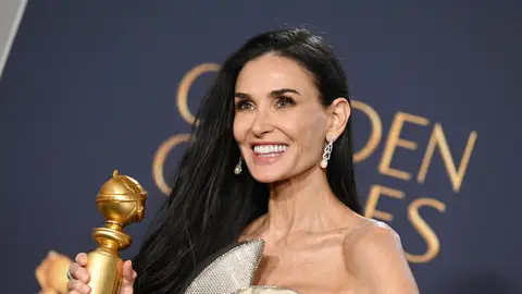 Demi Moore, tras ganar el Globo de Oro a Mejor actriz de comedia o musical por La sustancia Demi Moore, tras ganar el Globo de Oro a Mejor actriz de comedia o musical por La sustancia