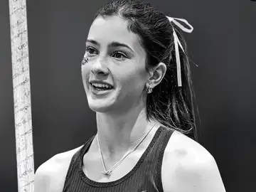 Dillon Reidenauer, atleta fallecida Dillon Reidenauer, atleta fallecida