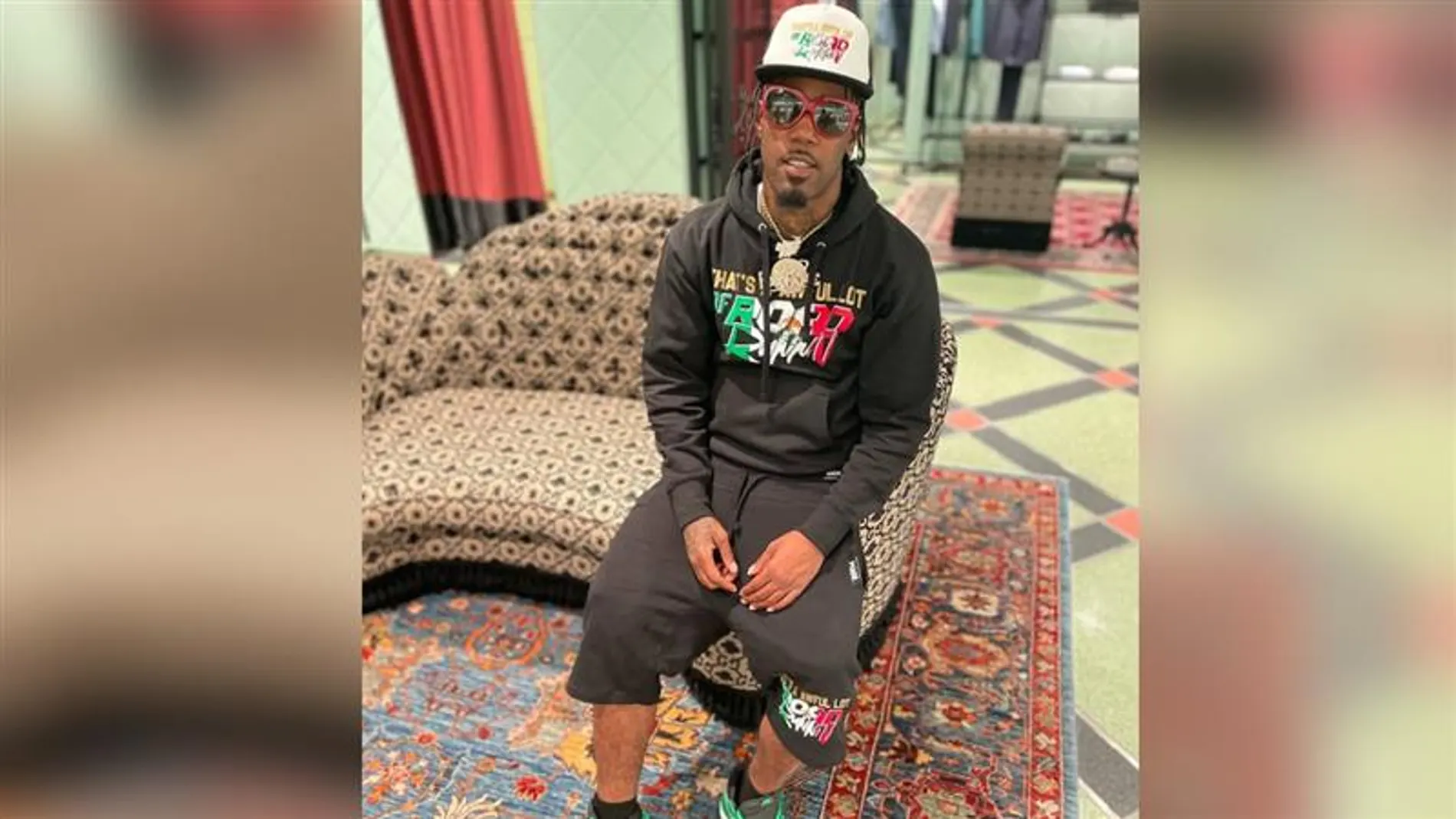 "Escuchamos hasta 30 disparos": asesinan al rapero G$ Lil Ronnie y a su hija de 5 años em un tiroteo en Texas "Escuchamos hasta 30 disparos": asesinan al rapero G$ Lil Ronnie y a su hija de 5 años em un tiroteo en Texas