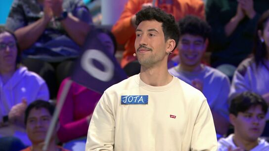 Jota toma la delantera: el concursante consigue resolver el panel sin ning&uacute;n esfuerzo