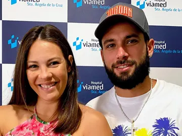 Jessica Bueno y Jota Peleteiro Jessica Bueno y Jota Peleteiro