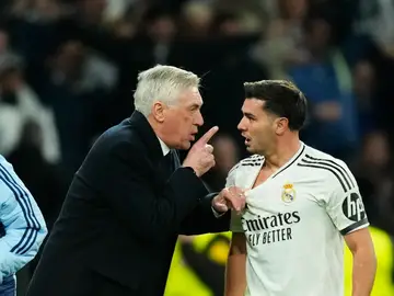 Brahim habla con Ancelotti tras su gol Brahim habla con Ancelotti tras su gol