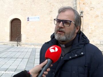 Clonan la voz del Obispo de Segovia y se hace pasar por él