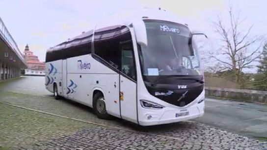 Los viajes expr&eacute;s en bus est&aacute;n en auge: &ldquo;De algunos salen parejas y pandillas de amigos&rdquo;