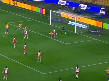El golazo de escorpión de la futbolista Lizbeth Ovalle