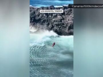 El vídeo del rescate de dos personas que estaban a punto de ahogarse