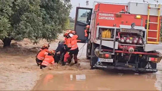 Rescatan a una mujer en Cartagena Antena3 Noticias