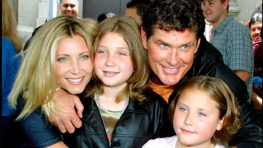 David Hasselhoff y Pamela Bach-Hasselhoff con sus hijas David Hasselhoff y Pamela Bach-Hasselhoff con sus hijas