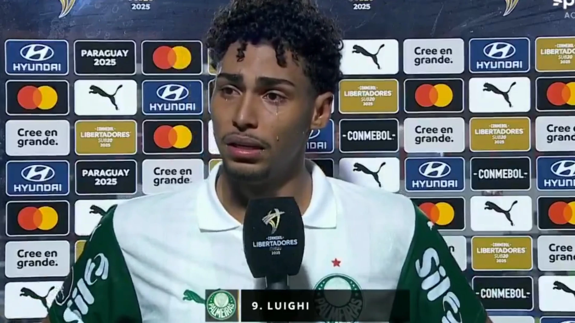 Luighi Hanri, entre lágrimas tras ser víctima de insultos racistas Luighi Hanri, entre lágrimas tras ser víctima de insultos racistas