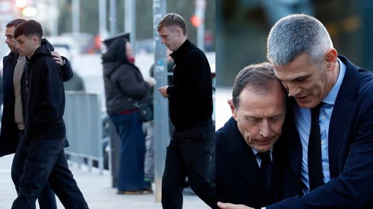 Jugadores del Barça y Butragueño, entre otros, en el velatorio de Carles Miñarro Jugadores del Barça y Butragueño, entre otros, en el velatorio de Carles Miñarro