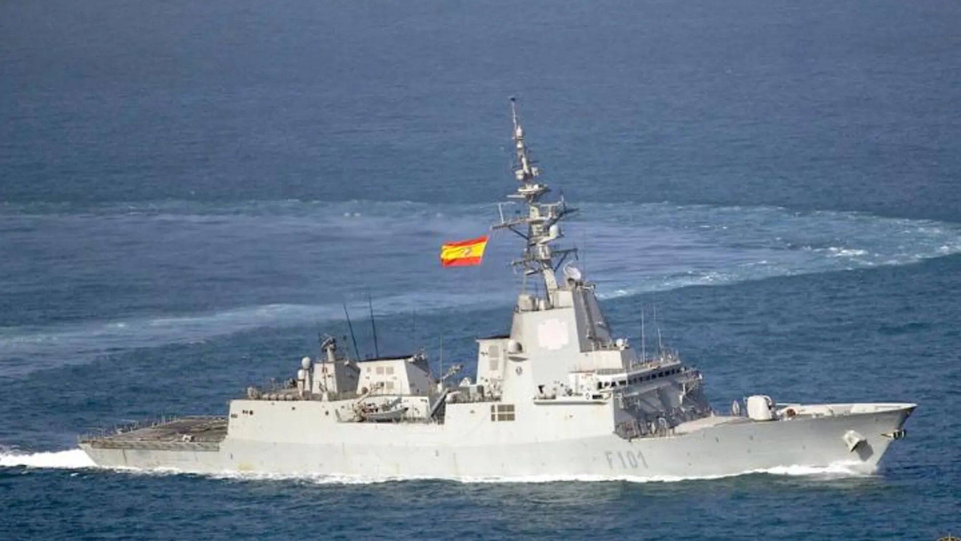 Un buque de la Armada vigila la travesía de un submarino ruso en el Mediterráneo  Un buque de la Armada vigila la travesía de un submarino ruso en el Mediterráneo