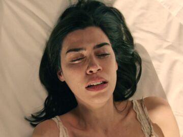 Luz le comunica a Mar&iacute;a que no podr&aacute; tener m&aacute;s hijos y... &iexcl;sufre una crisis nerviosa!