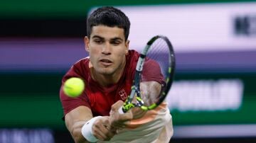 Carlos Alcaraz en el duelo ante Shapovalov en Indian Wells