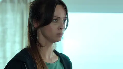 Libby descubre toda la verdad sobre Ollie: “Son los pendientes de una muerta” Libby descubre toda la verdad sobre Ollie: “Son los pendientes de una muerta”