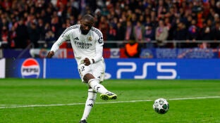 R&uuml;diger marca el penalti decisivo para el Madrid